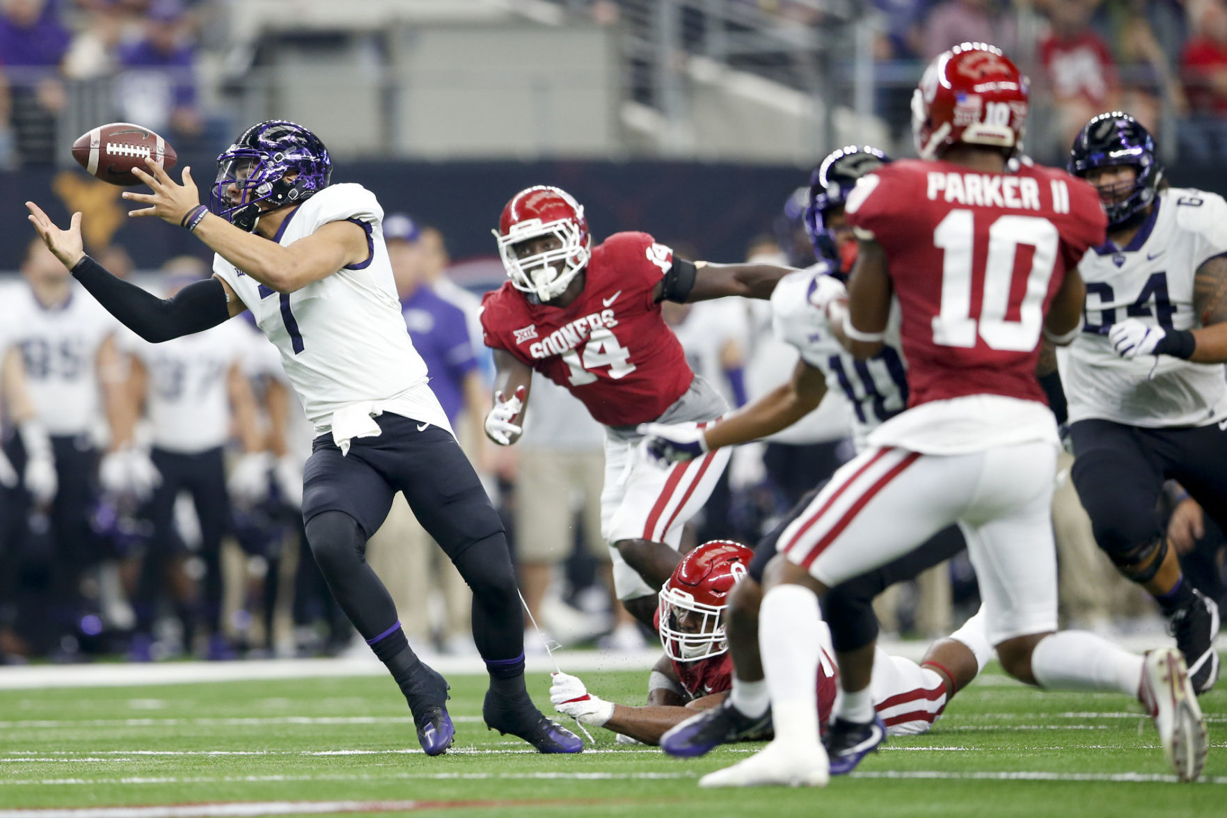TCU 0-1